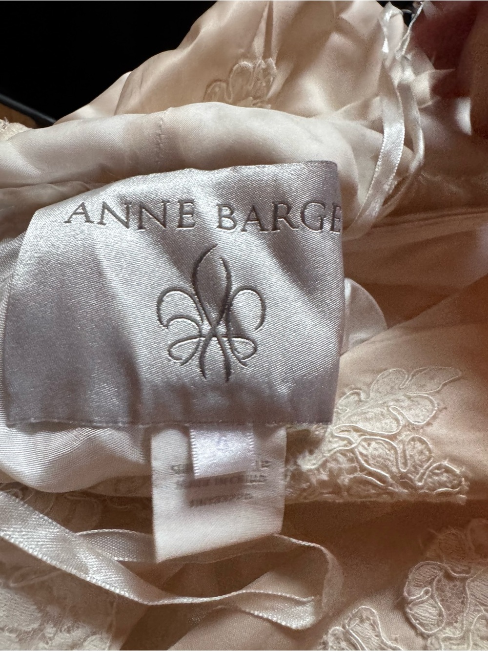 Anne Barge Ivory Lace Wedding Dress